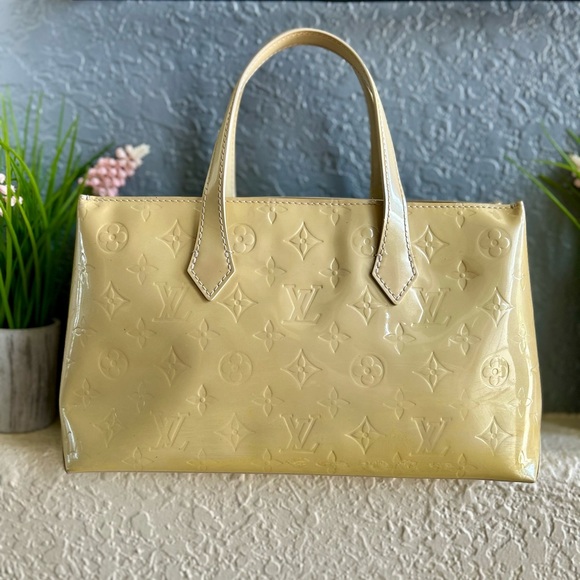 Louis Vuitton Wilshire PM Handbag Monogram Vernis Leather Yellow 3206456 - Picture 8 of 16